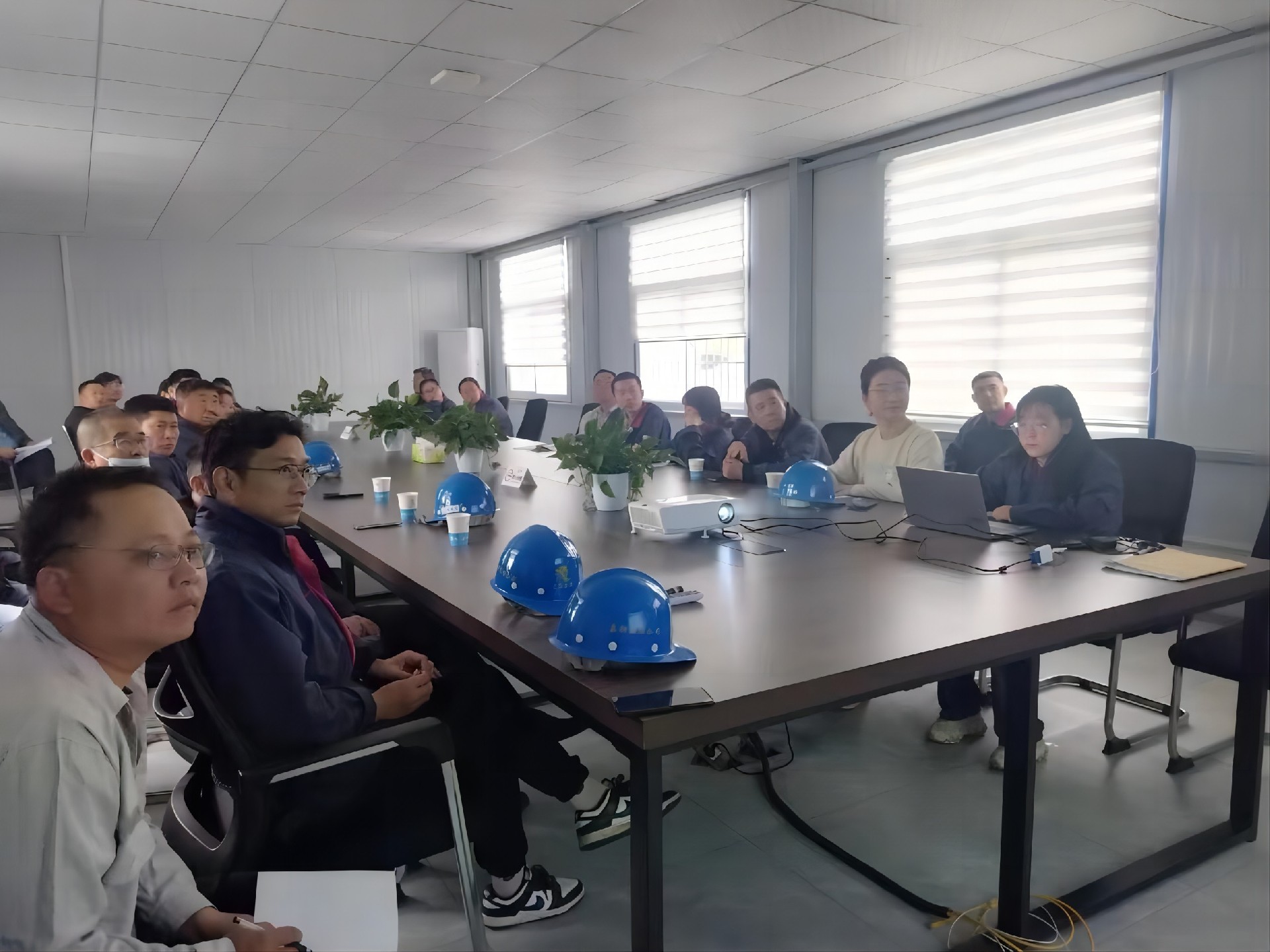 1715915559694529.jpg 外網(wǎng).jpg